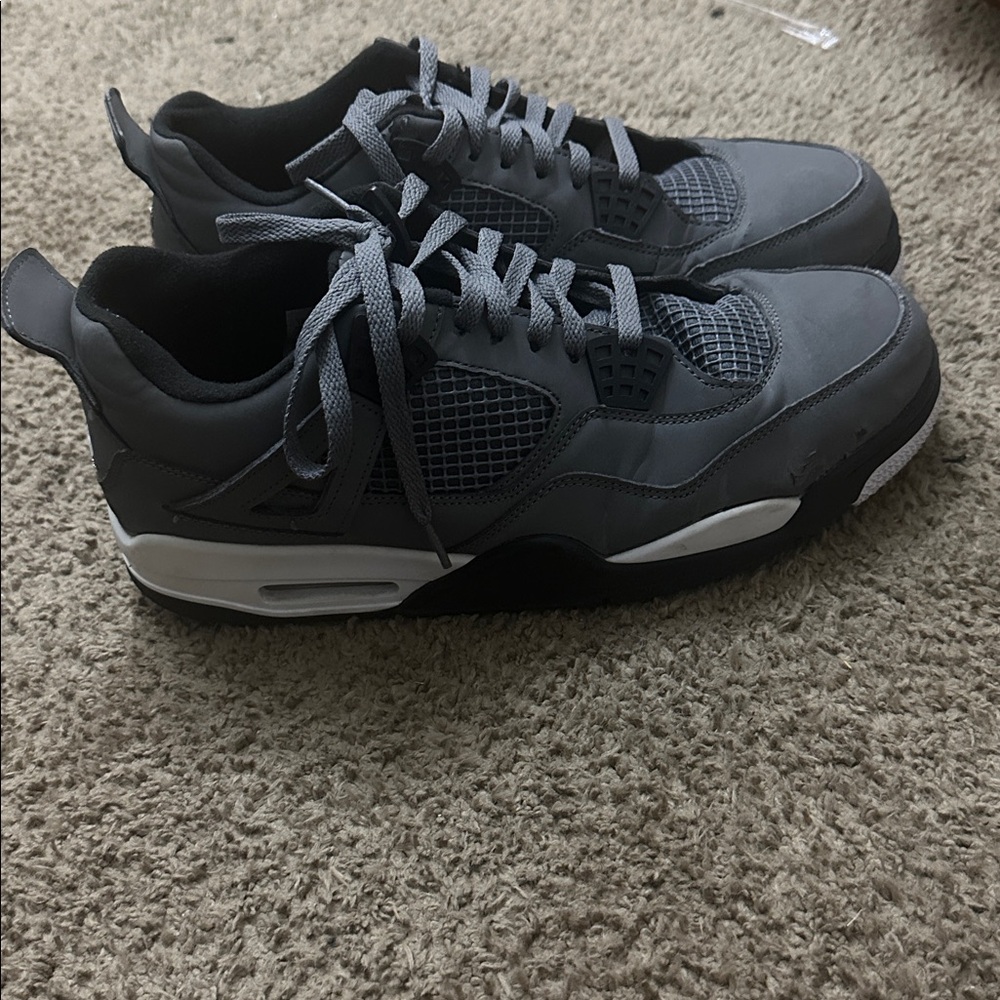 Air Jordan 4 Retro "Cool Grey"